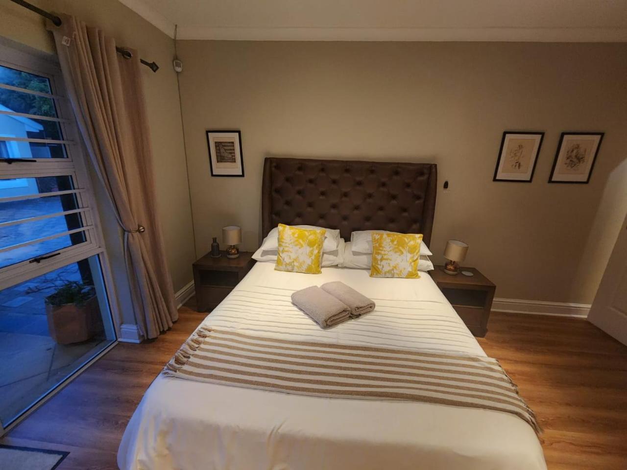 Jenvey House Selfcatering Apartments & Bnb بورت اليزابيث المظهر الخارجي الصورة
